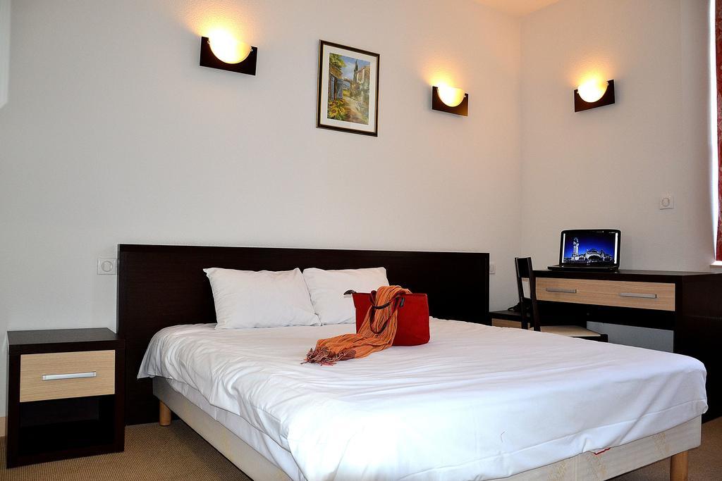 Hotel Les Benedictins Limoges Quarto foto